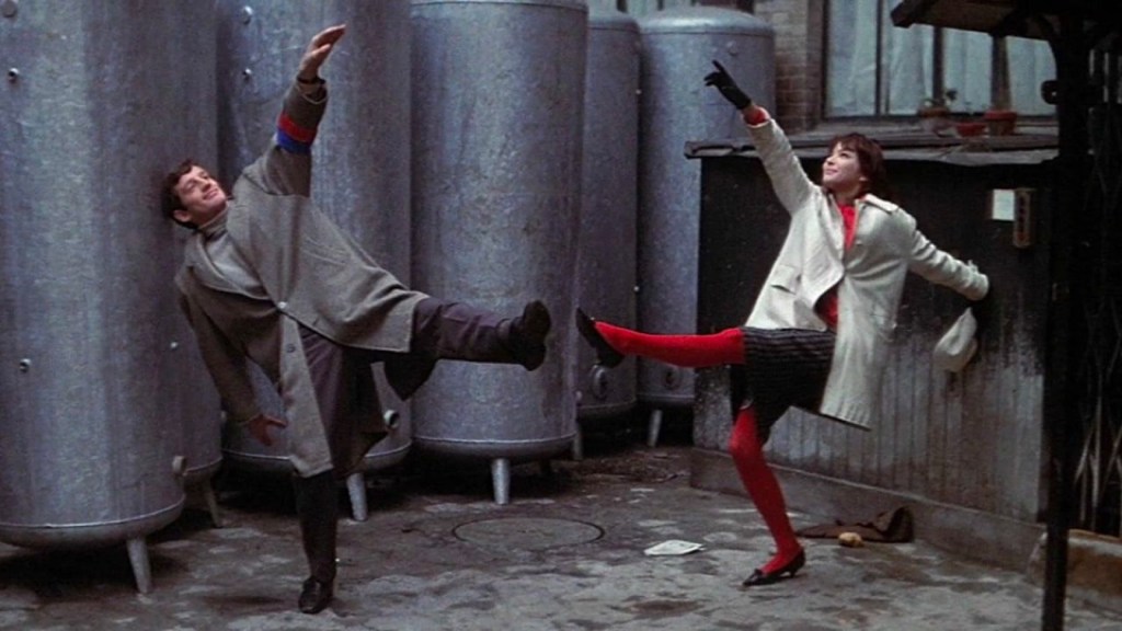 Autour de &laquo;&nbsp;Une femme est une femme&nbsp;&raquo;